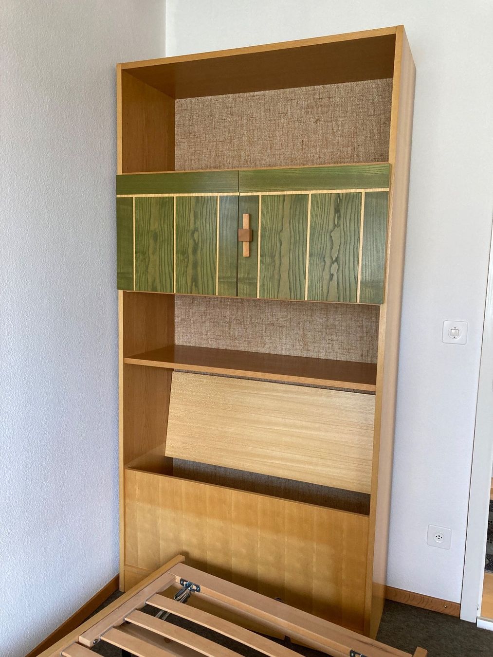 Scaffali: Regal mit Truhe – Usato da Herzogenbuchsee venduto da jemar