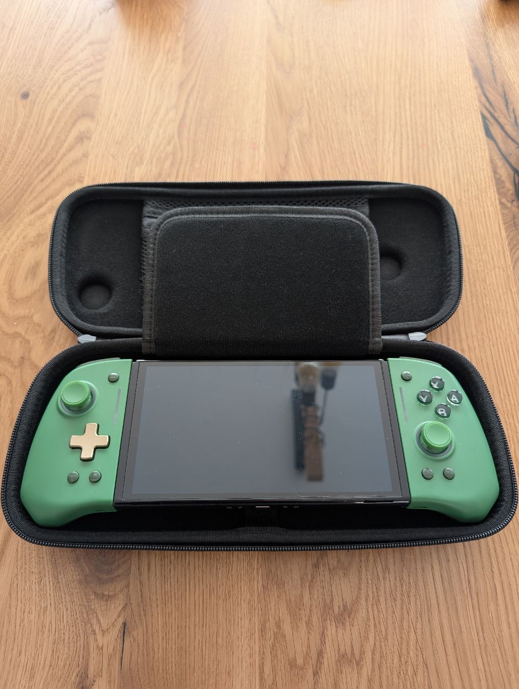 Nintendo Console: Nintendo Switch OLED PRO-Set – Nuovo (secondo la descrizione) da Obernau venduto da MABU9 6
