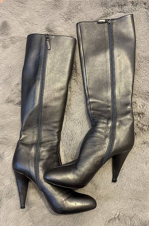 Prada Scarpe da donna: Prada Stiefel – Usato da Gockhausen venduto da louparent