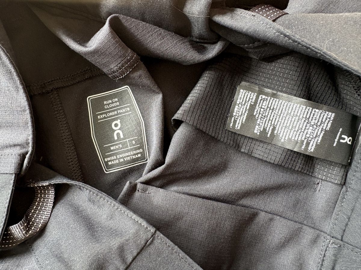 Pantaloni: ON run on clouds explorer pants – Usato da Rombach venduto da akiromay 4