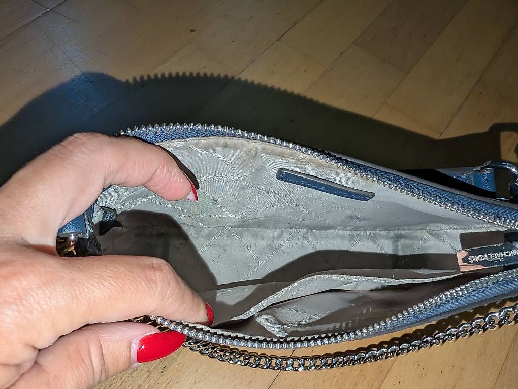 Borse da donna: Michael Kors sac bandouillère – Nuovo (secondo la descrizione) da Chêne Bougeries venduto da mam_fly6 2