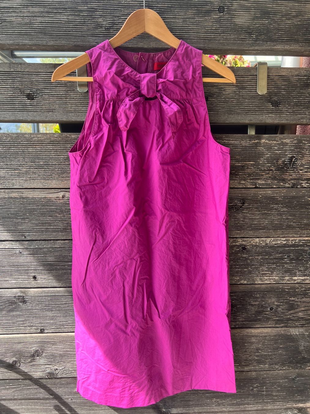 Hugo Boss Vestiti: Robe Hugo Boss – Usato da Eysins venduto da oli_fc6r