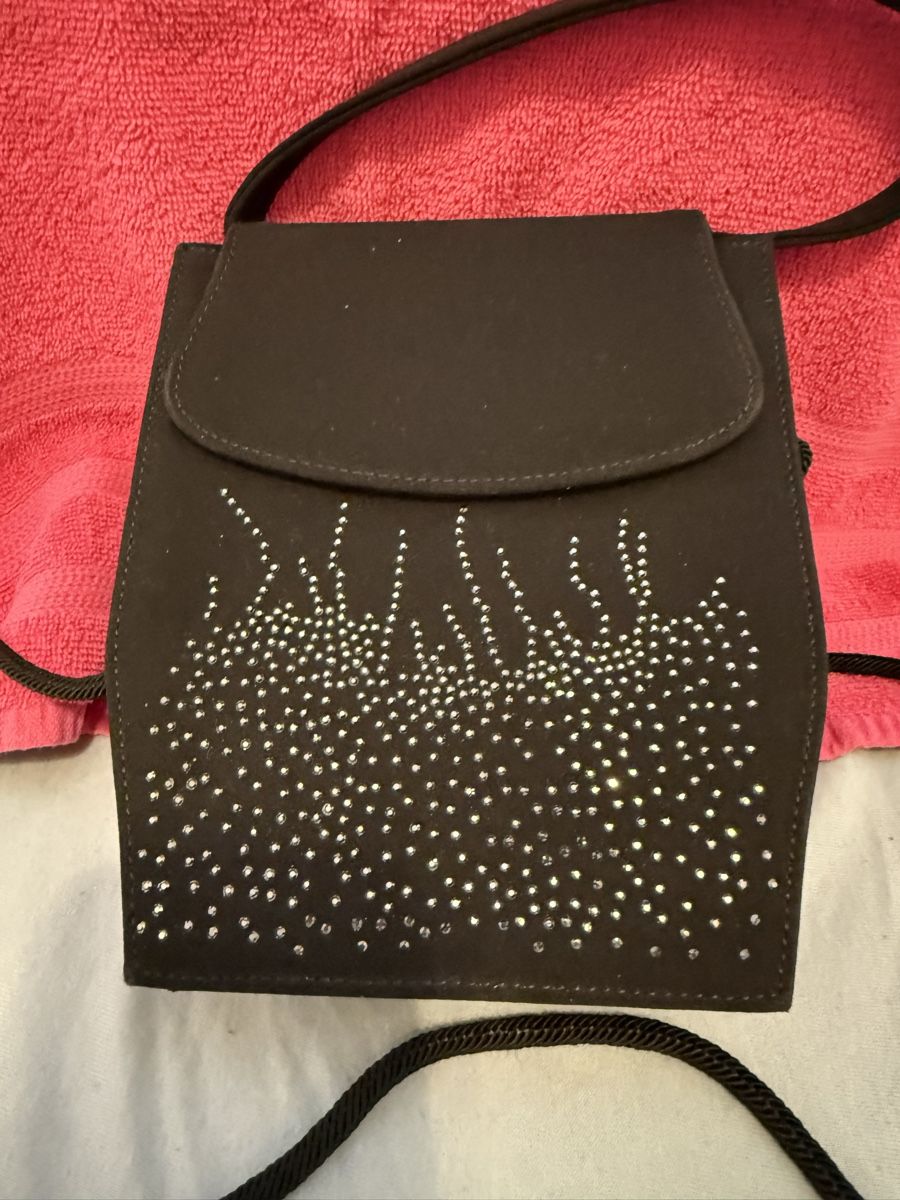 Stuart Weitzman Sacs femmes: Stuart Weitzman Clutch mit Steine – D'occasion à Pfungen par Outlet64 1