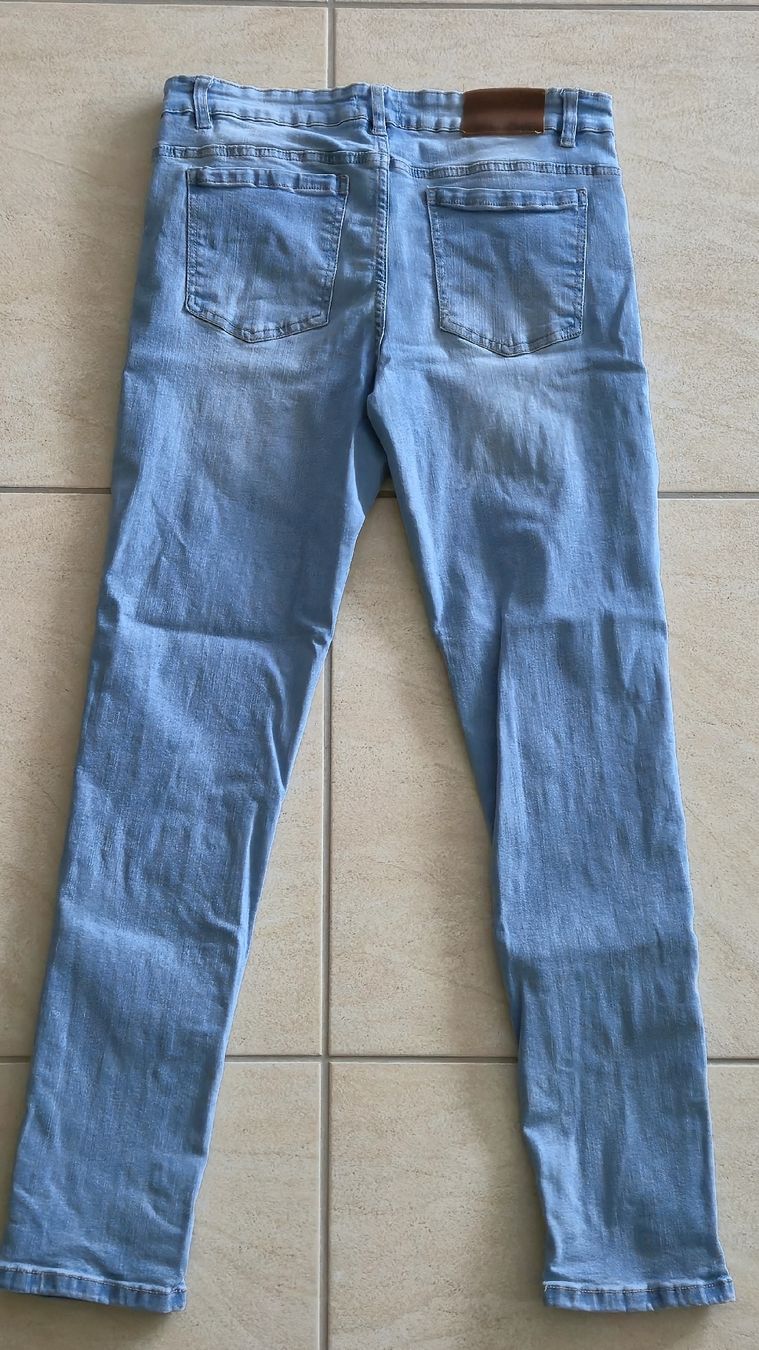 La Redoute Pantaloni: Jeans, La Redoute, 18 ans – Usato da Bussigny venduto da Carugas 2