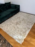 White fluffy carpet (Bossa collection, Bolia)