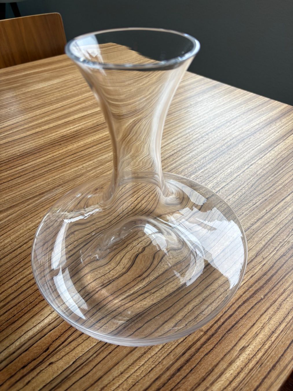 Carafes: Glas Dekantierkaraffe Eisch 1,5 L No Drip Dekanter – D'occasion à Oberdiessbach par cdn-dave