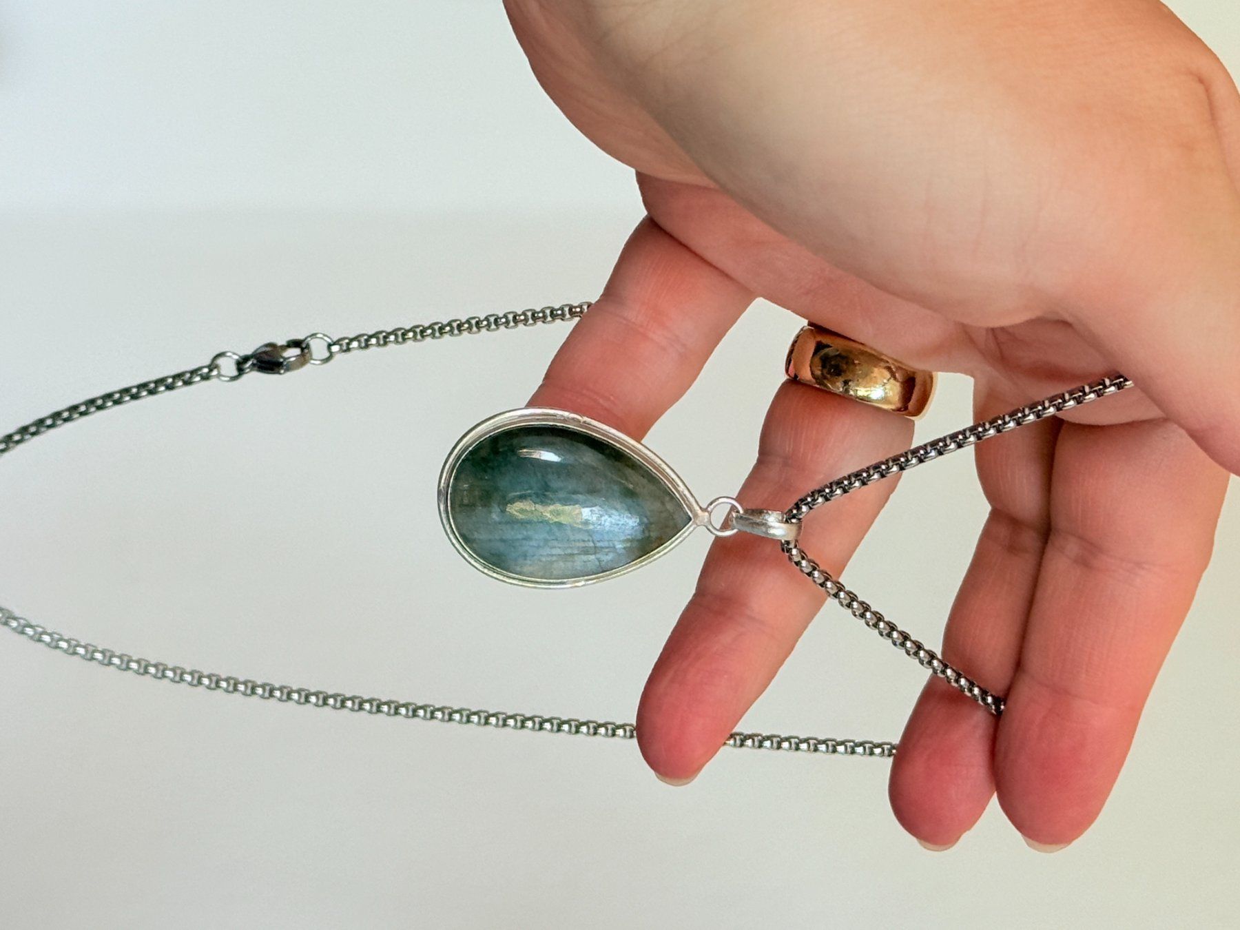 Catenine: Collier pendentif goutte labradorite – Nuovo e nell'imballaggio originale da Genève venduto da AWWA 7