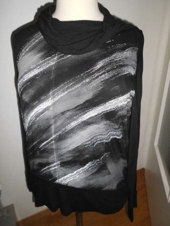 T-shirt noir col roulé T. 50 et 52