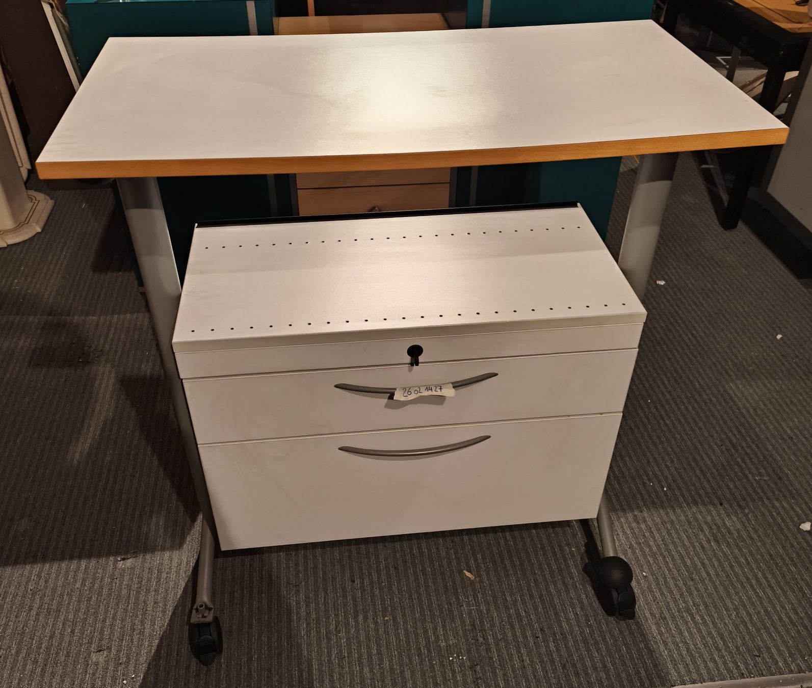 Banconi: Büro Rollcontainer mit  Tischablage Züco – Usato da Rorschacherberg venduto da snOOpydOg11