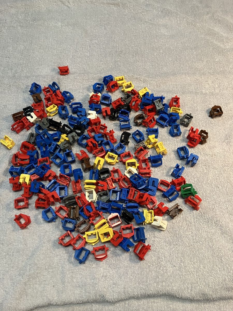 Lego Baukästen: 187 Lego Pferde Sättel  – Gebraucht aus Luzern von windundsichtschutz