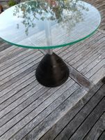Beistelltisch rund mit Glasplatte und schwarzem Fuss 