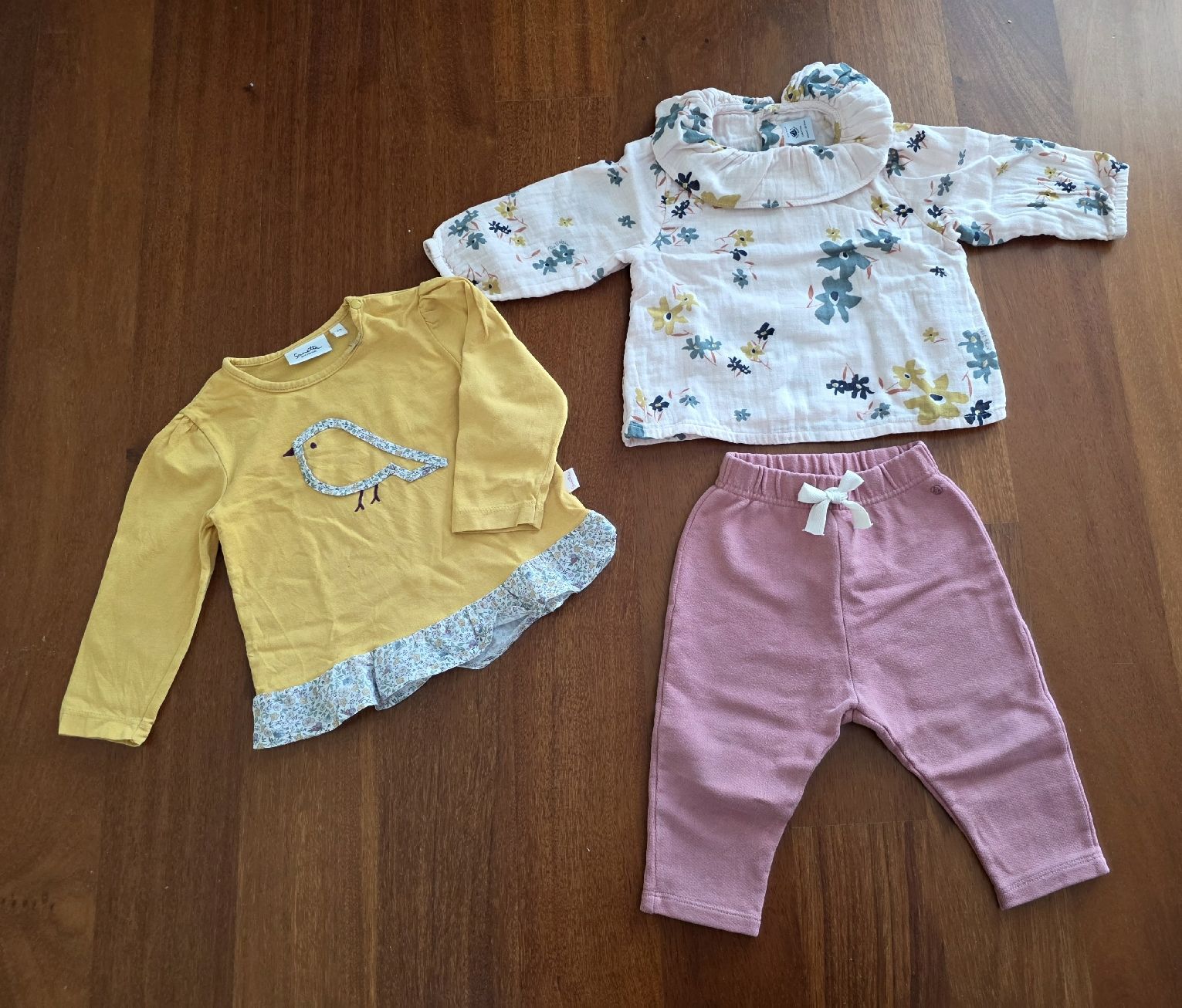 Petit Bateau Lotti & Set di vestiti: Petit Bateau, Sanetta Set, Gr. 74 – Usato da Schaan venduto da ElenadelaFuente