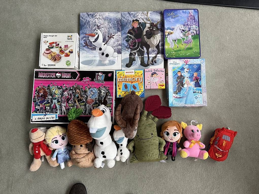 Giocattoli: Flohmarkt Puzzles, Spiele, Plüschtiere – Usato da Dietikon venduto da Princessy