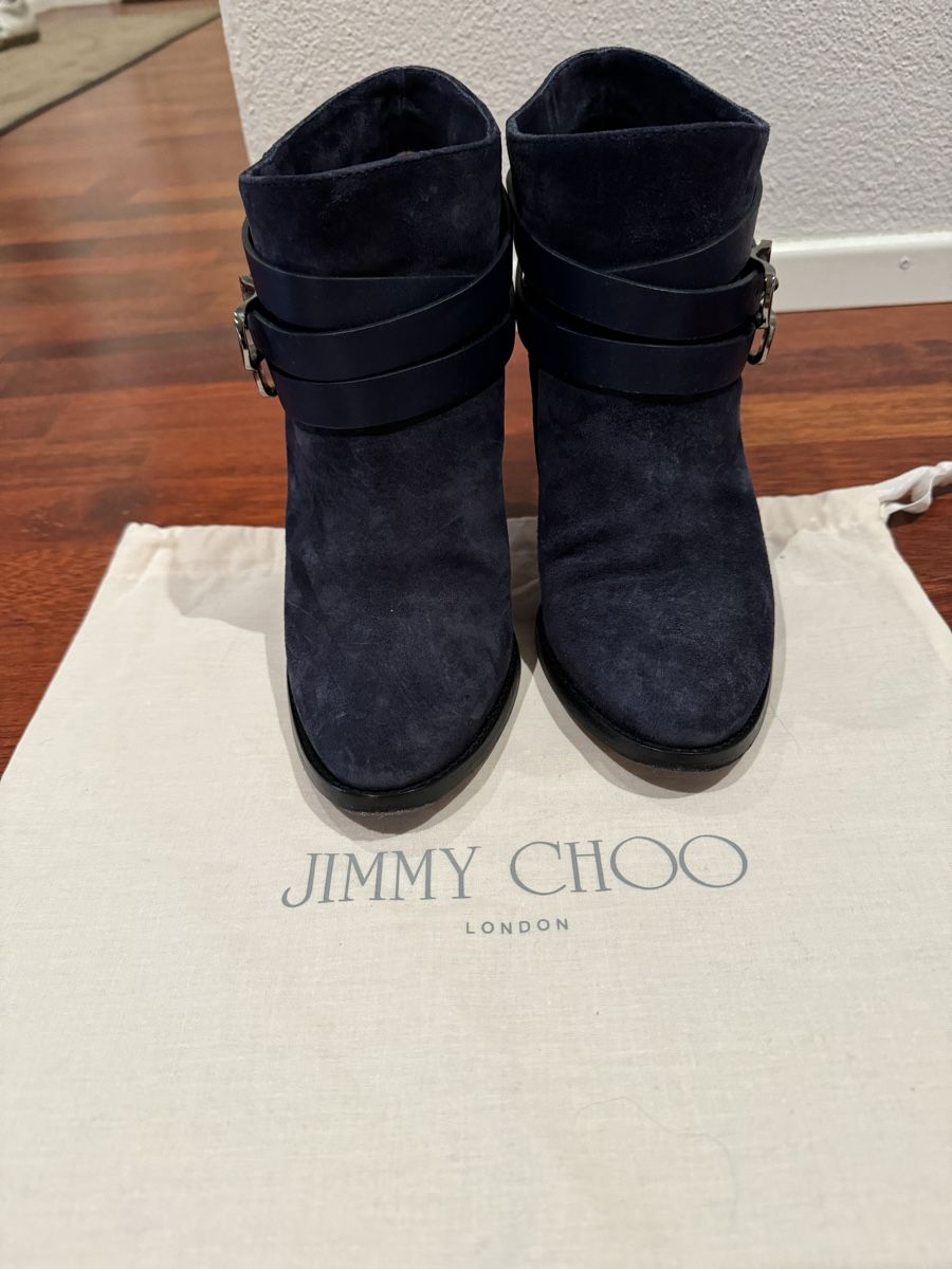 Jimmy Choo Scarpe da donna: Jimmy Choo Blue Suede Ankle Boot – Nuovo (secondo la descrizione) da Zürich venduto da Swiss_Bea 1