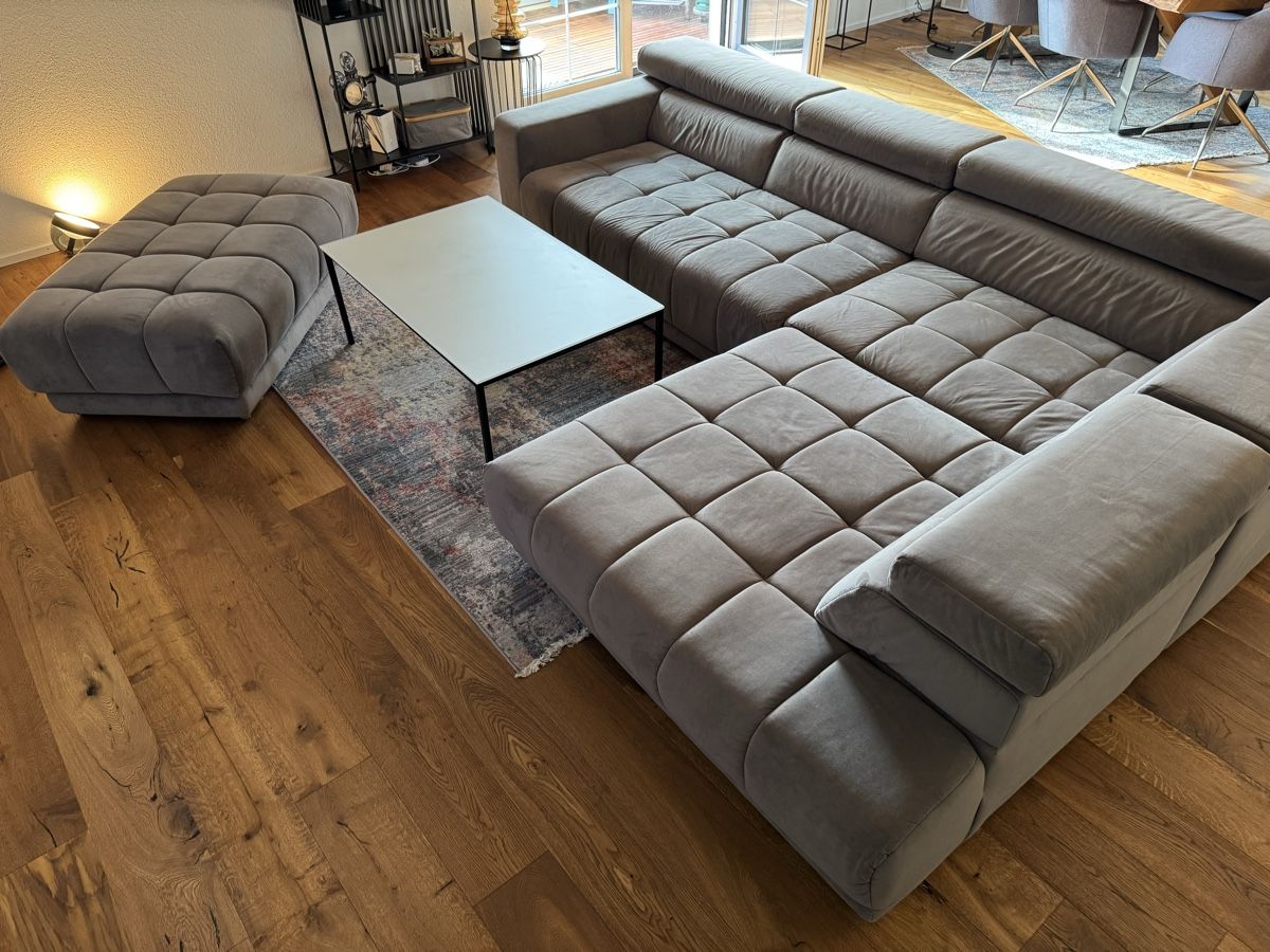 Divani: Graues Sofa / Wohnlandschaft / Ecksofa mit Hocker 313x223cm – Usato da Elsau venduto da cali311 3