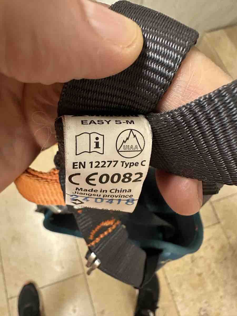 Kletterausrüstungen: Simond Easy Climbing Harness Size S-M Like New – Neu (gemäss Beschreibung) aus Rheinfelden von baseldon 5