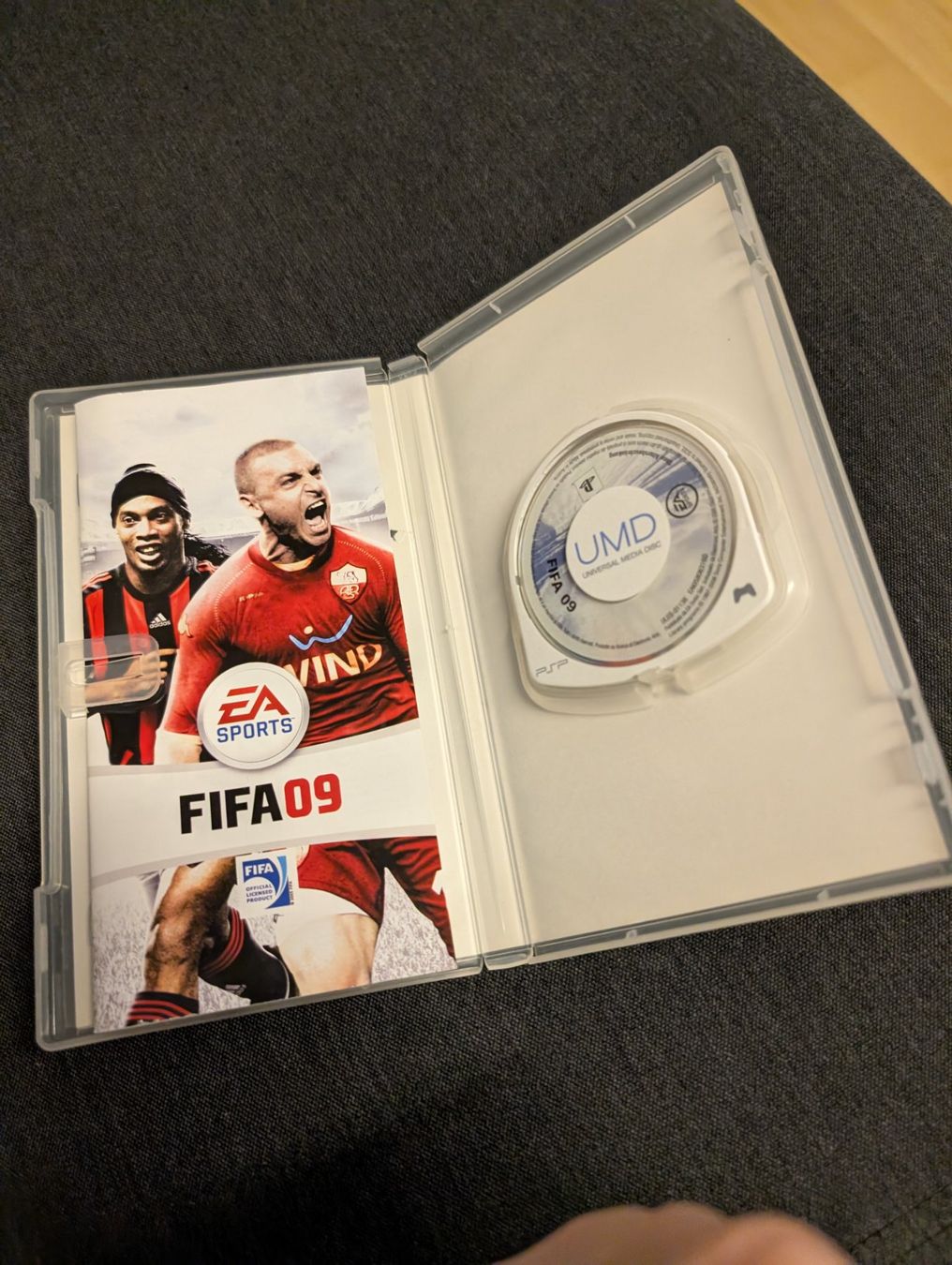 Jeux: Fifa 09 Sony psp – D'occasion à Giubiasco par Tici__nerd_Giubiasco 2