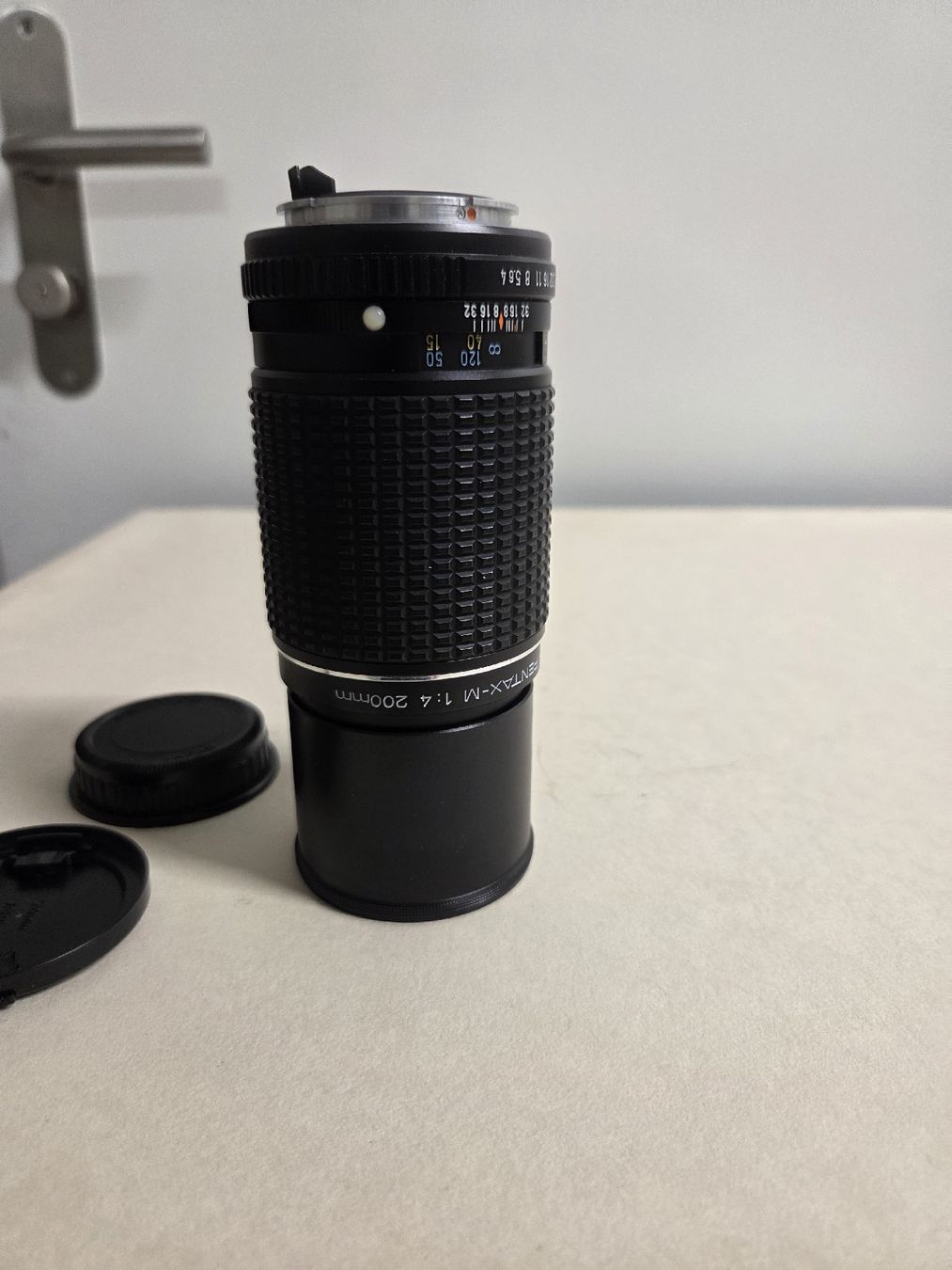 Pentax Obiettivi: SMC PENTAX-M 1:4 200mm Objektiv  – Usato da Dietikon venduto da Allegra34