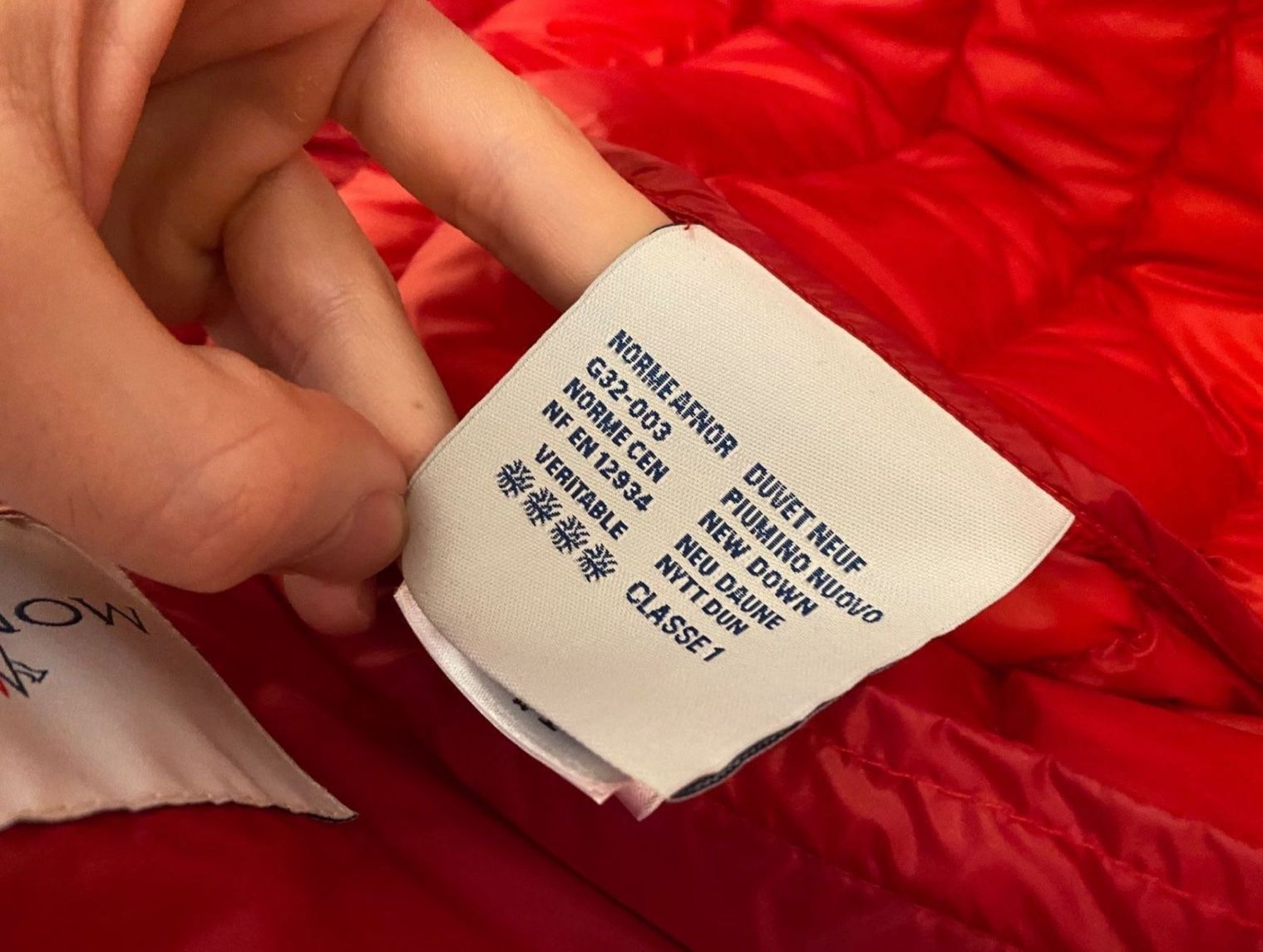 Moncler Jacken: *MONCLER* Daunen Jacke rot 40 – Gebraucht aus Pully von Surflime 5