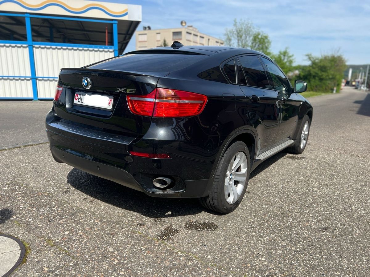 BMW Automobili: BMW X6 xDrive40d schwarz – Usato da Muttenz venduto da Geentii13 7