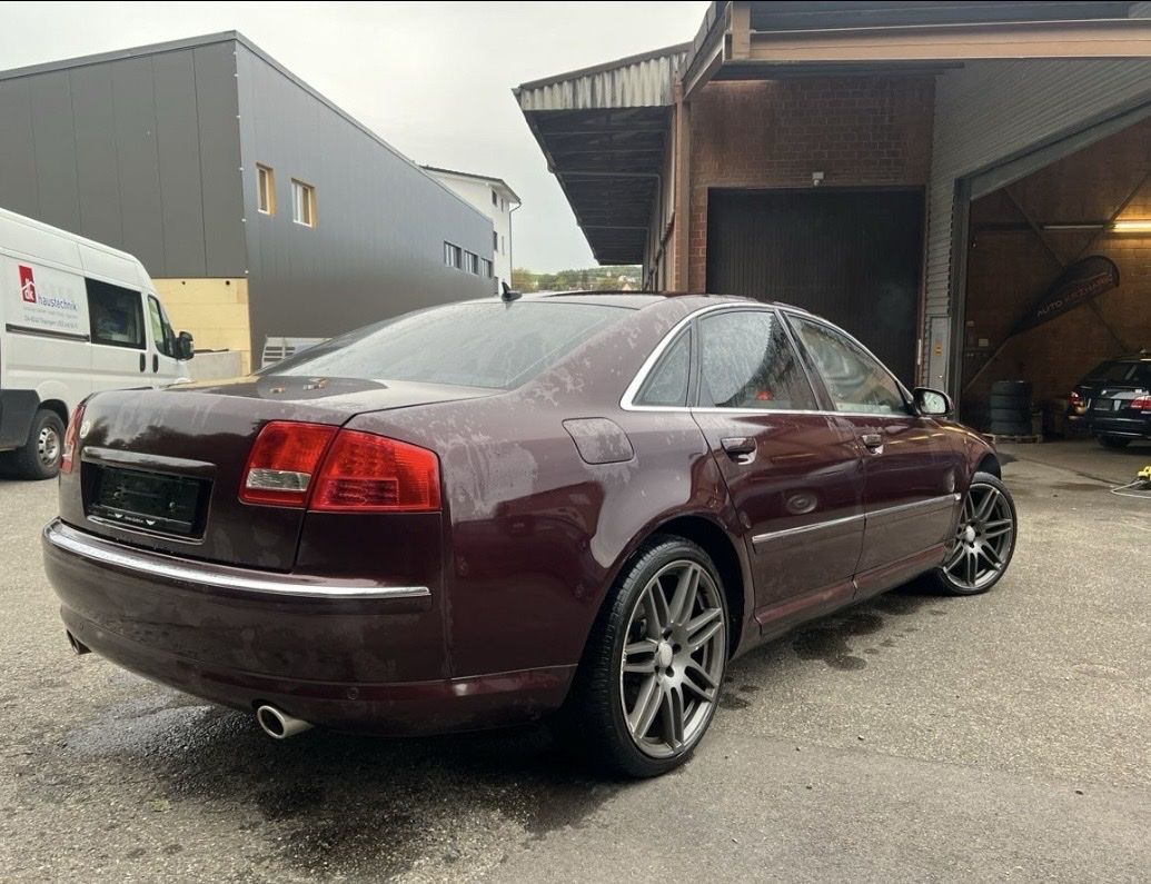 Audi Automobili: Schöner Audi A8 4.2L V8 mit MFK – Usato da Zürich venduto da daven0x3 3
