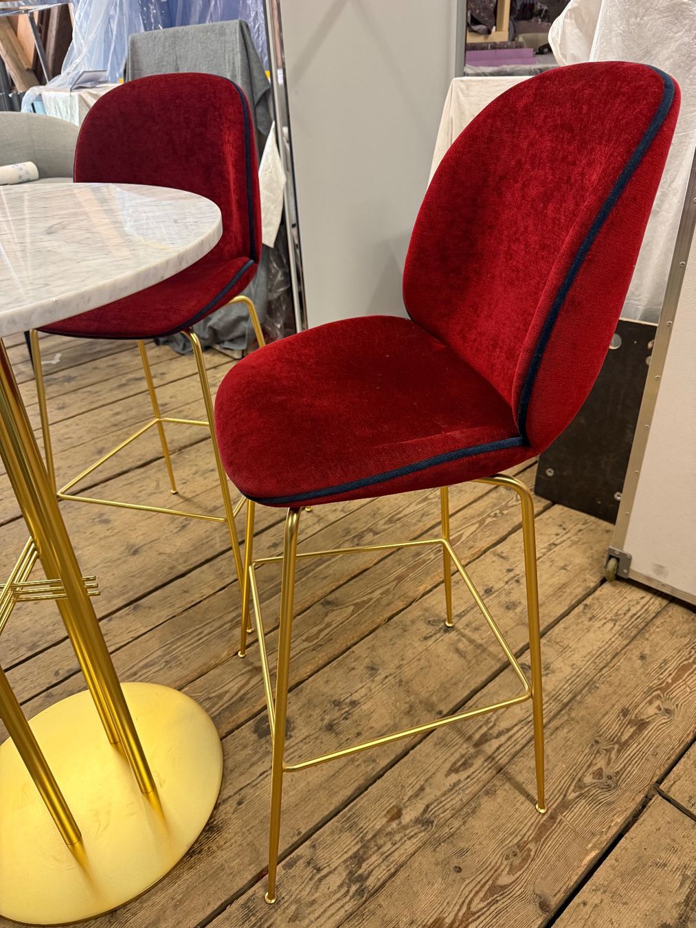 Set di tavolo e panche: Bar Tisch & Stühle – Usato da Zug venduto da Fifti-Fifti 2