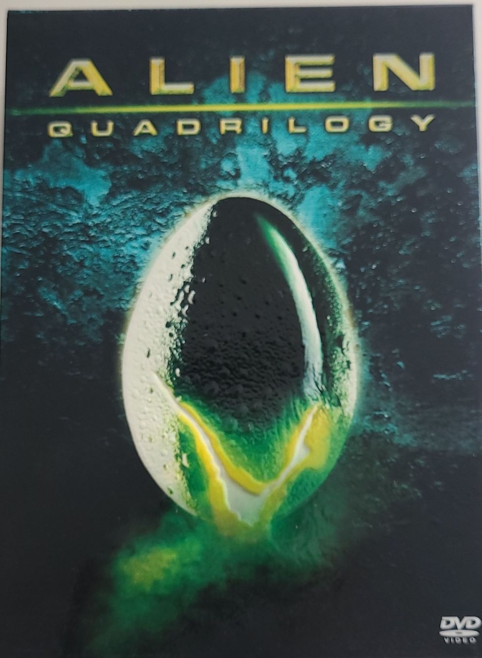 Tutti i DVDs: Coffret Alien Quadrilogy 9 DVD - Édition Collector Parfaite! – Usato da Morges venduto da PascRoch