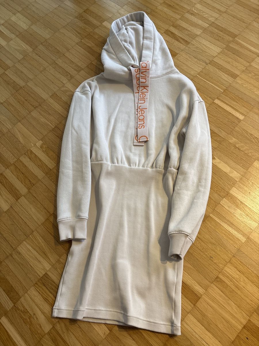 Calvin Klein Vestiti: Pulloverkleid Calvin Klein – Nuovo (secondo la descrizione) da Sisseln AG venduto da Gommibaerli87