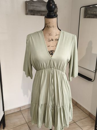 Sommerliches Midikleid von Zebra, Grösse M, Top Zustand!