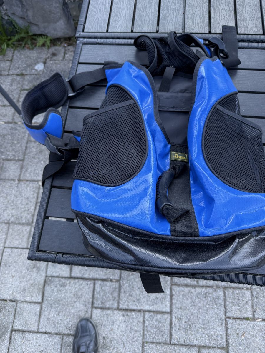 Hunter Zaini: Hunderucksack / -Tragetasche, Marke Hunter, blau – Usato da Herisau venduto da Fissore 5