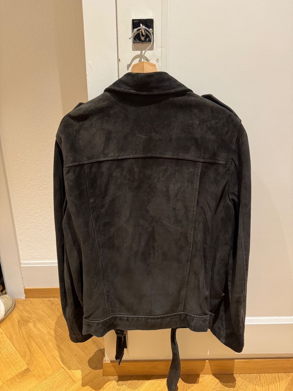Allsaints Giacche: All Saints schwarze Wildlederjacke – Usato da Bern venduto da val_f82l 2