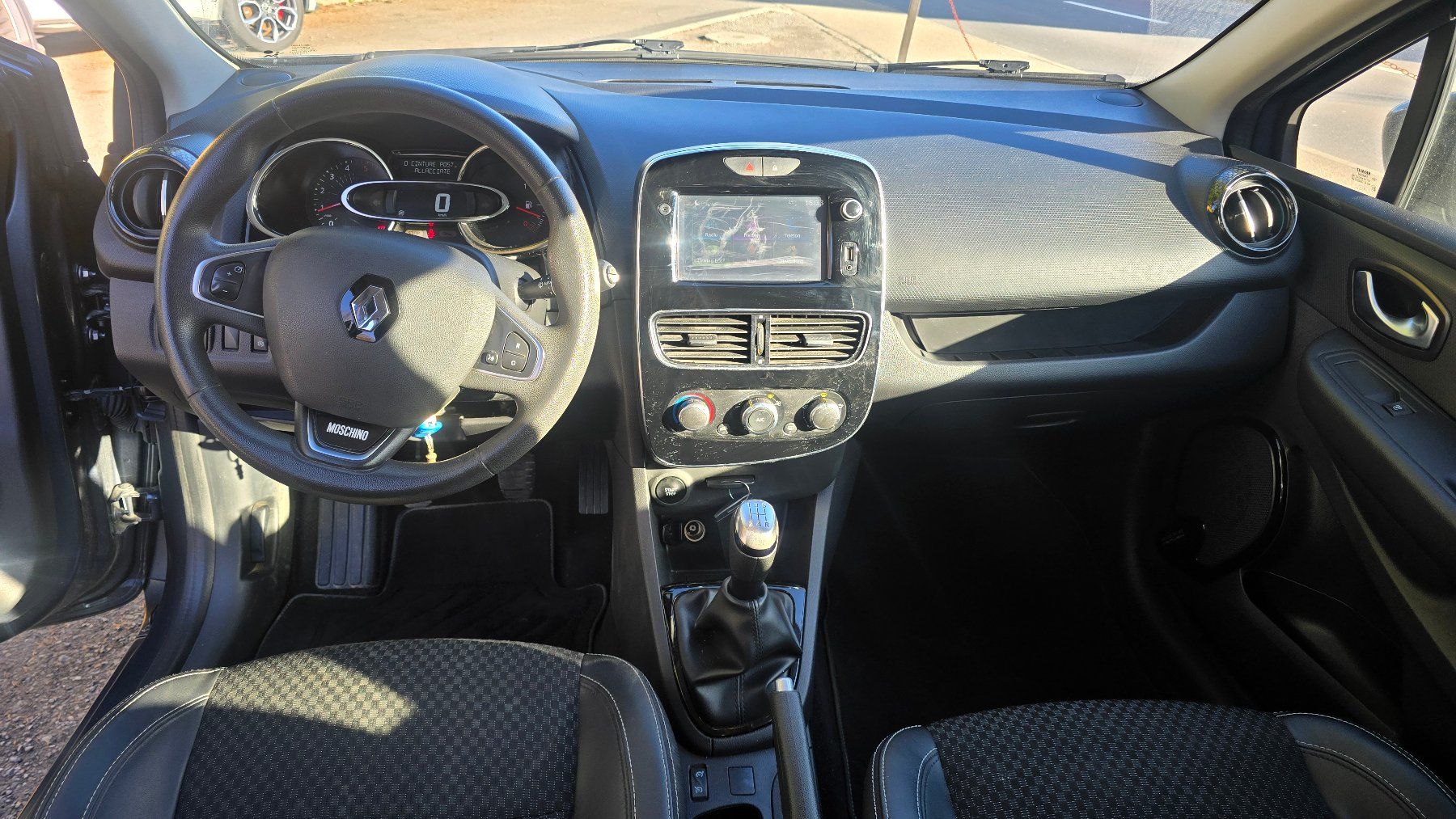 Renault Automobili: Renault Clio 1.5 DCI ab MFK – Usato da Emmenbrücke venduto da meu_2j8p 7