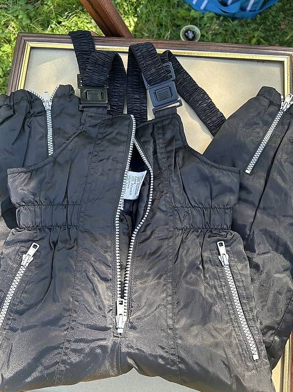 Ensembles: Combinaison de ski enfant – D'occasion à Versoix par jen_k2qv 1