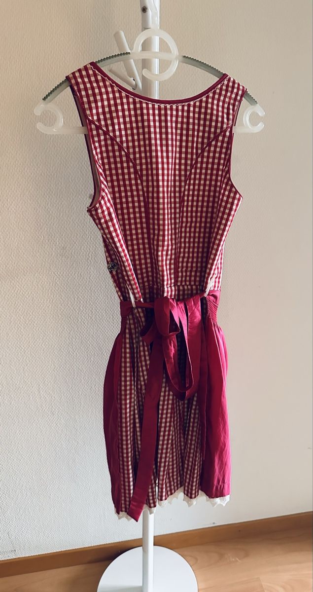 Vestiti: Süsses Dirndl von Marjo Grösse 36 ohne Bluse – Nuovo (secondo la descrizione) da Fehraltorf venduto da Kung-Fu 2