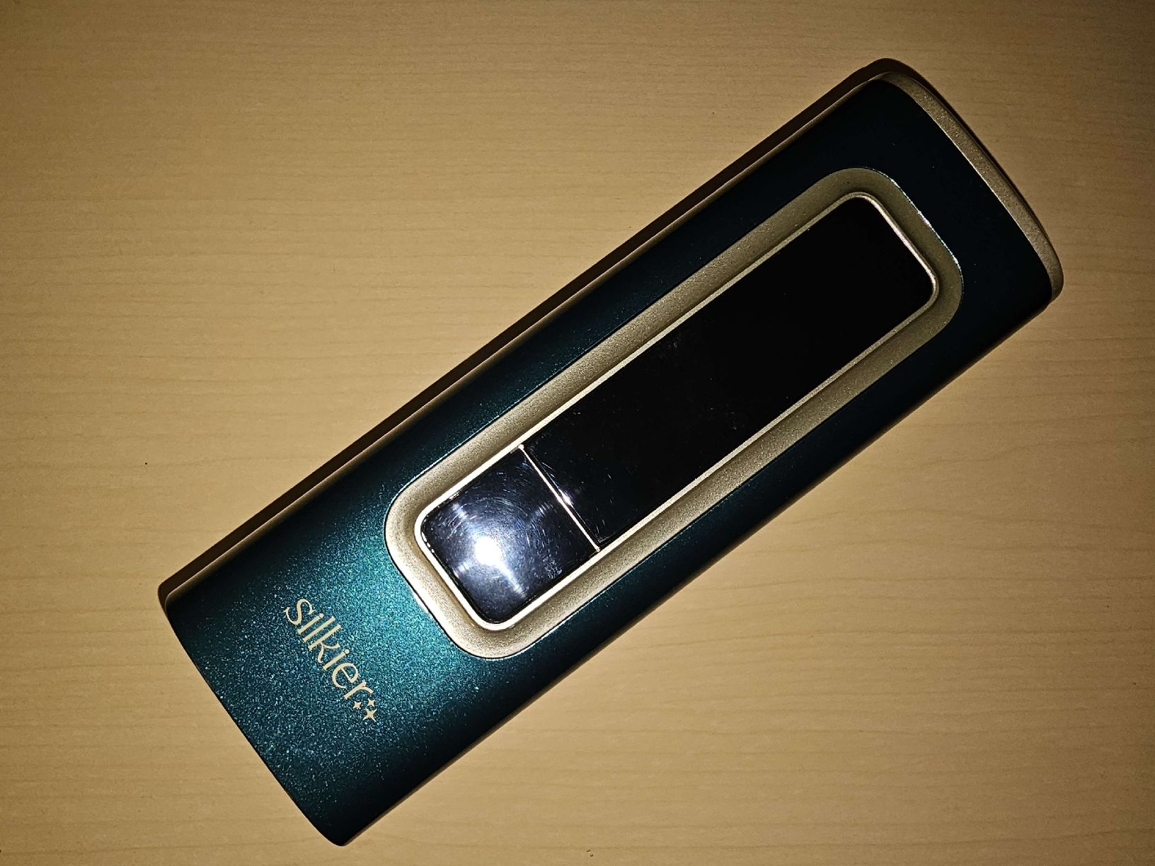 Prodotti per capelli: Haarentfernungsgeraet Silkier gruen gebraucht – Usato da Menzingen venduto da sarhub