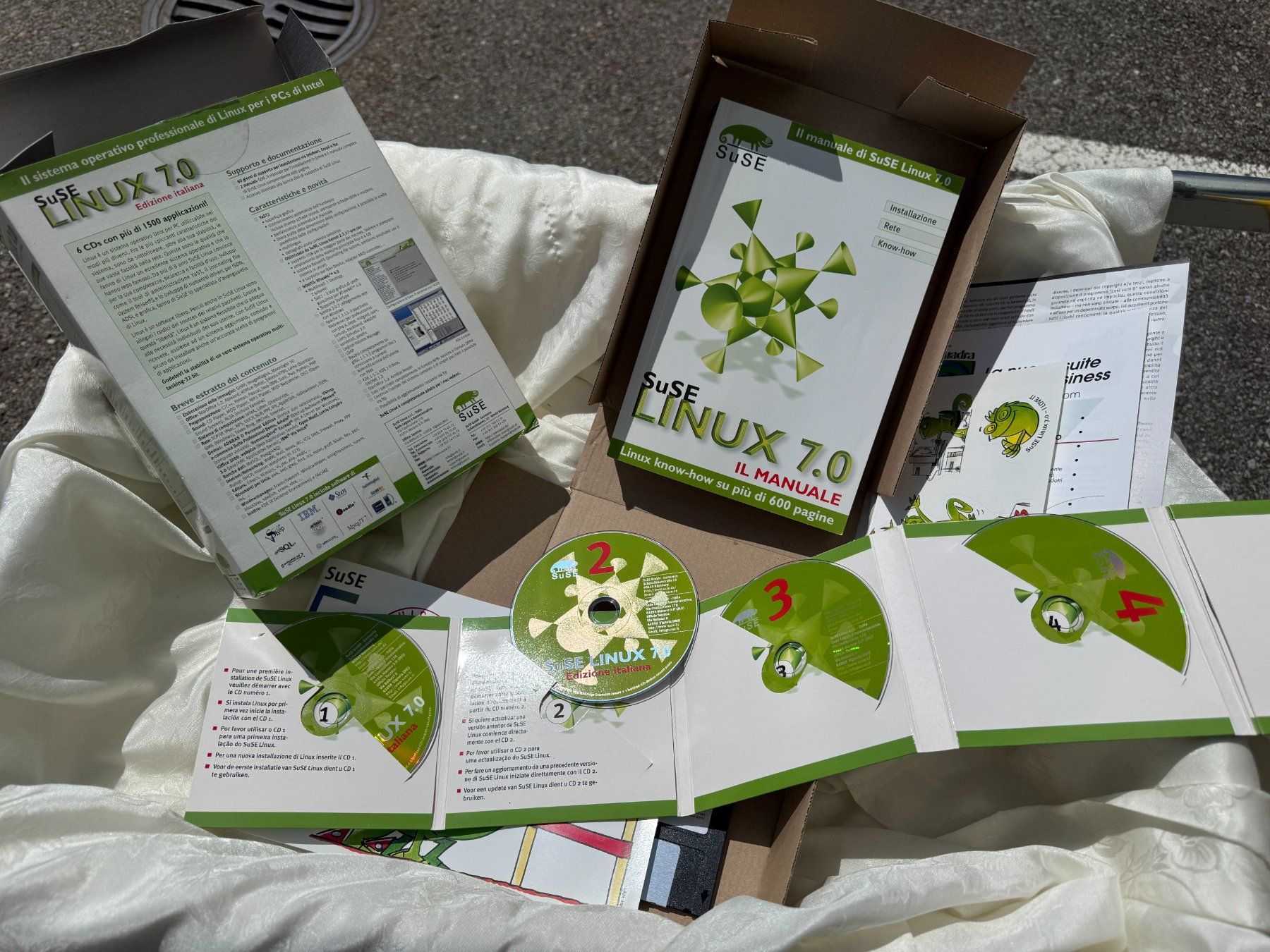 Software: Suse Linux 7.0 NEU in OVP – Usato da Vacallo venduto da cri_229f 3