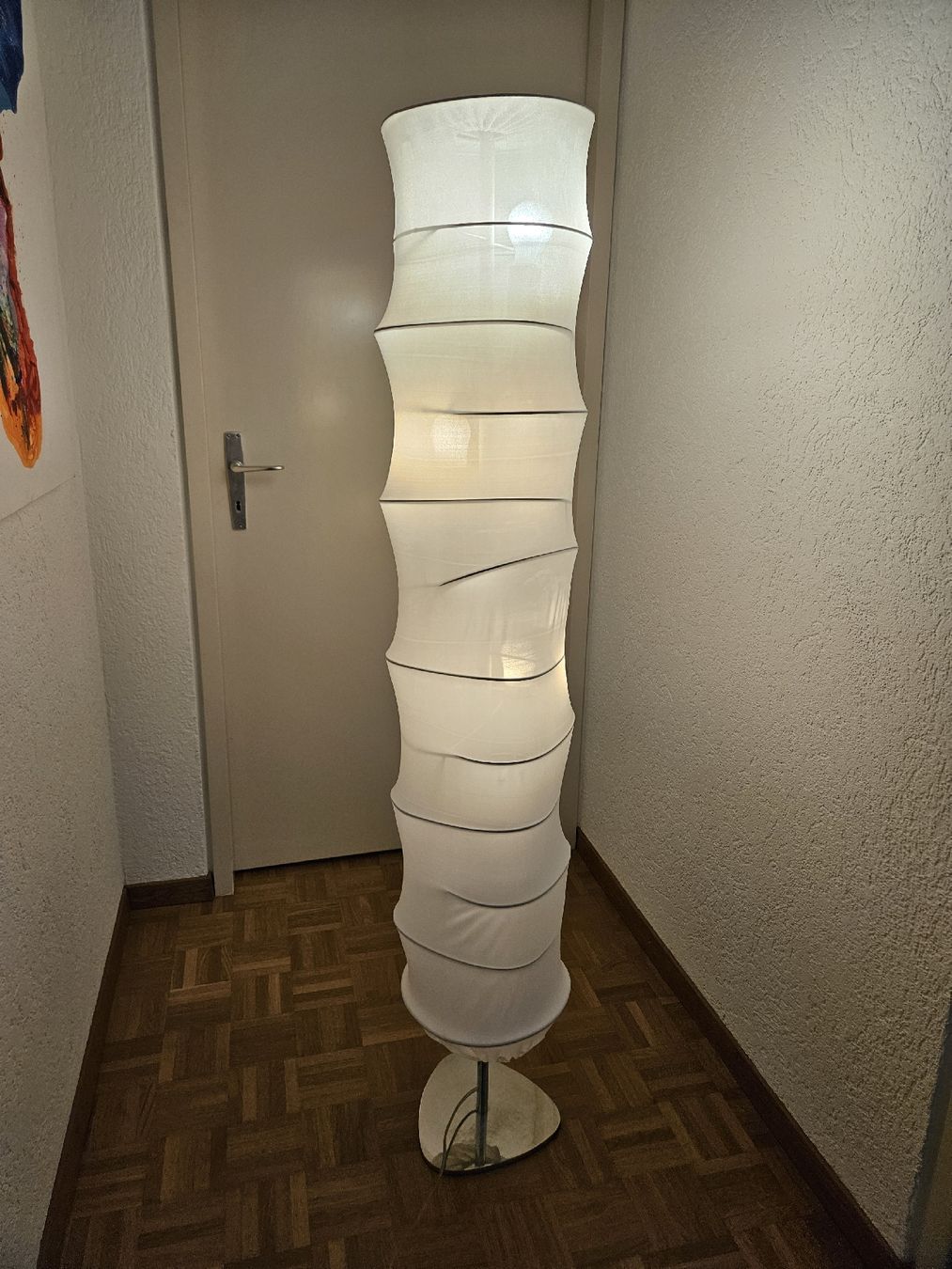 Micasa Lampade: Stehlampe mit 2 Farben – Usato da Luzern venduto da J.Co