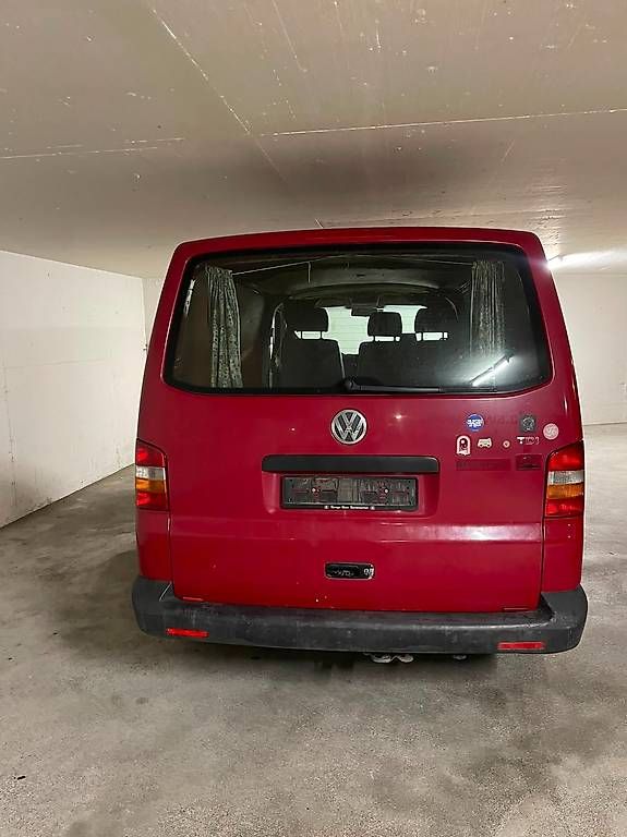 VW Veicoli commerciali: VW T5.1 Transporter 2.5 TDI – Usato da Oberkirch LU venduto da Manuel_Haefliger 2