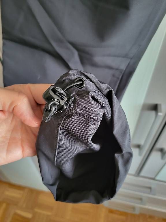 Pantaloni: Wanderhose, Hosenbeine abnehmbar – Usato da Effretikon venduto da Zebra37 3
