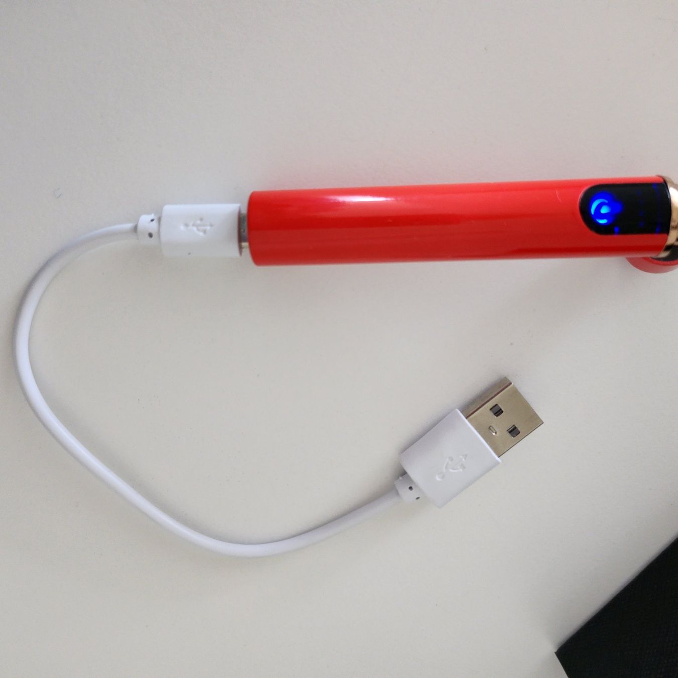 Briquets: Jean Claude cool USB Feuerzeug mit Probleme – D'occasion à Unterägeri par 0alfa0 5