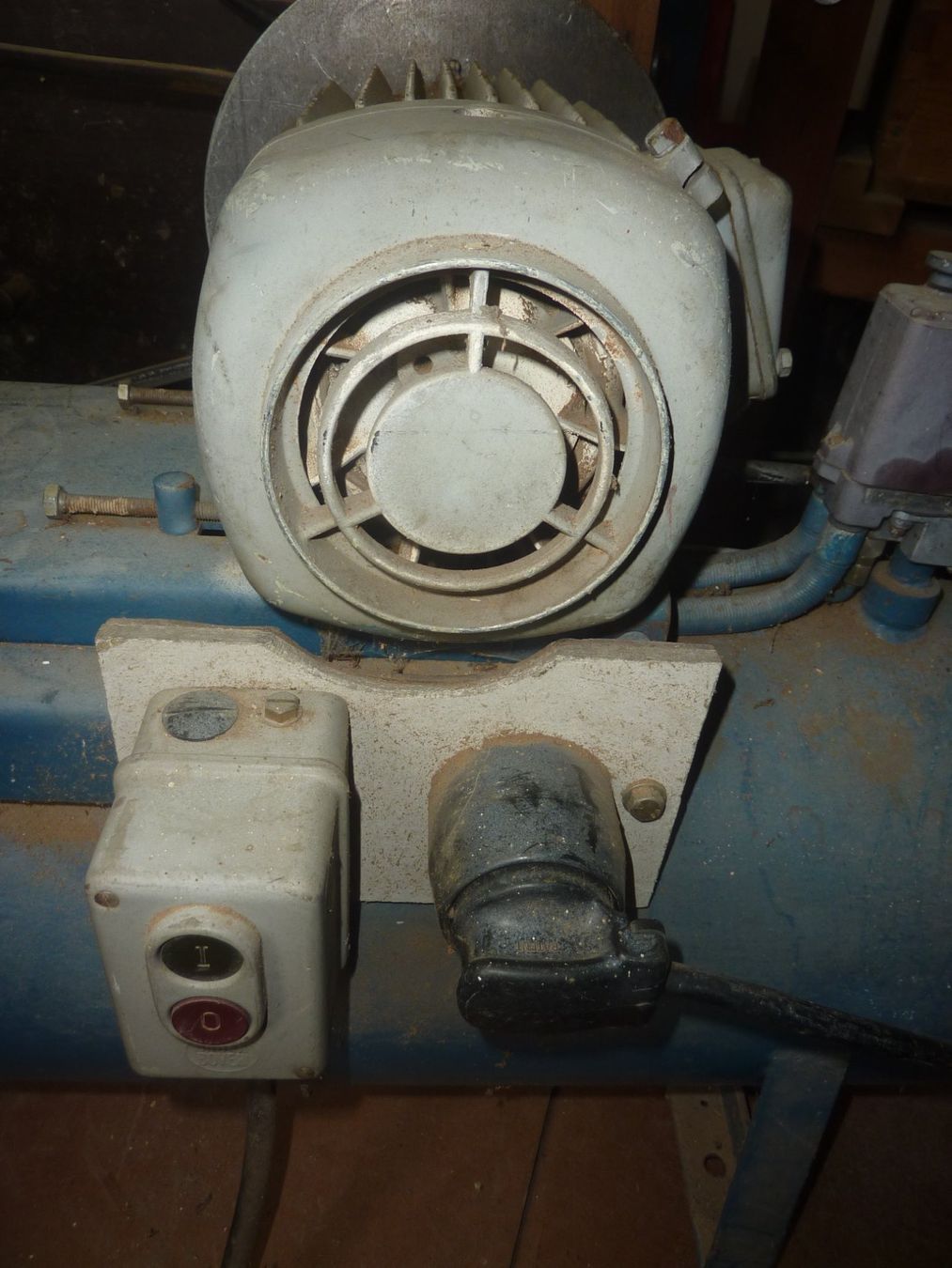 Compressori: Grosser Kompressor, nähe Baden – Usato da Triengen venduto da Nussbaum14 5