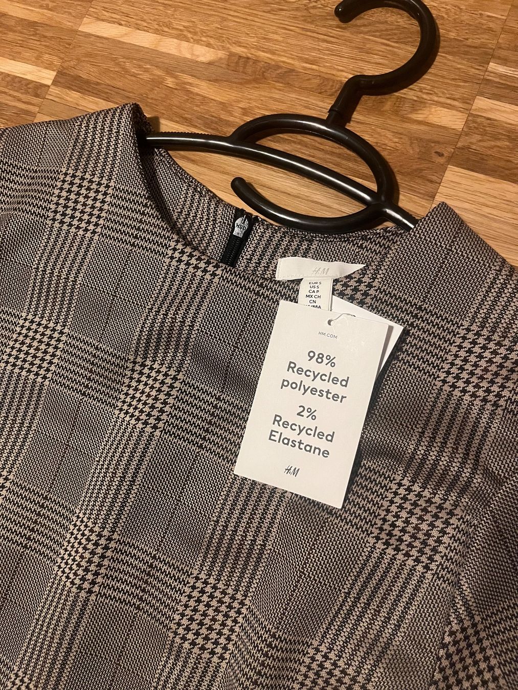 H&M Top: Elegantes Oberteil – Nuovo e nell'imballaggio originale da Zürich venduto da sar_ghn5 3