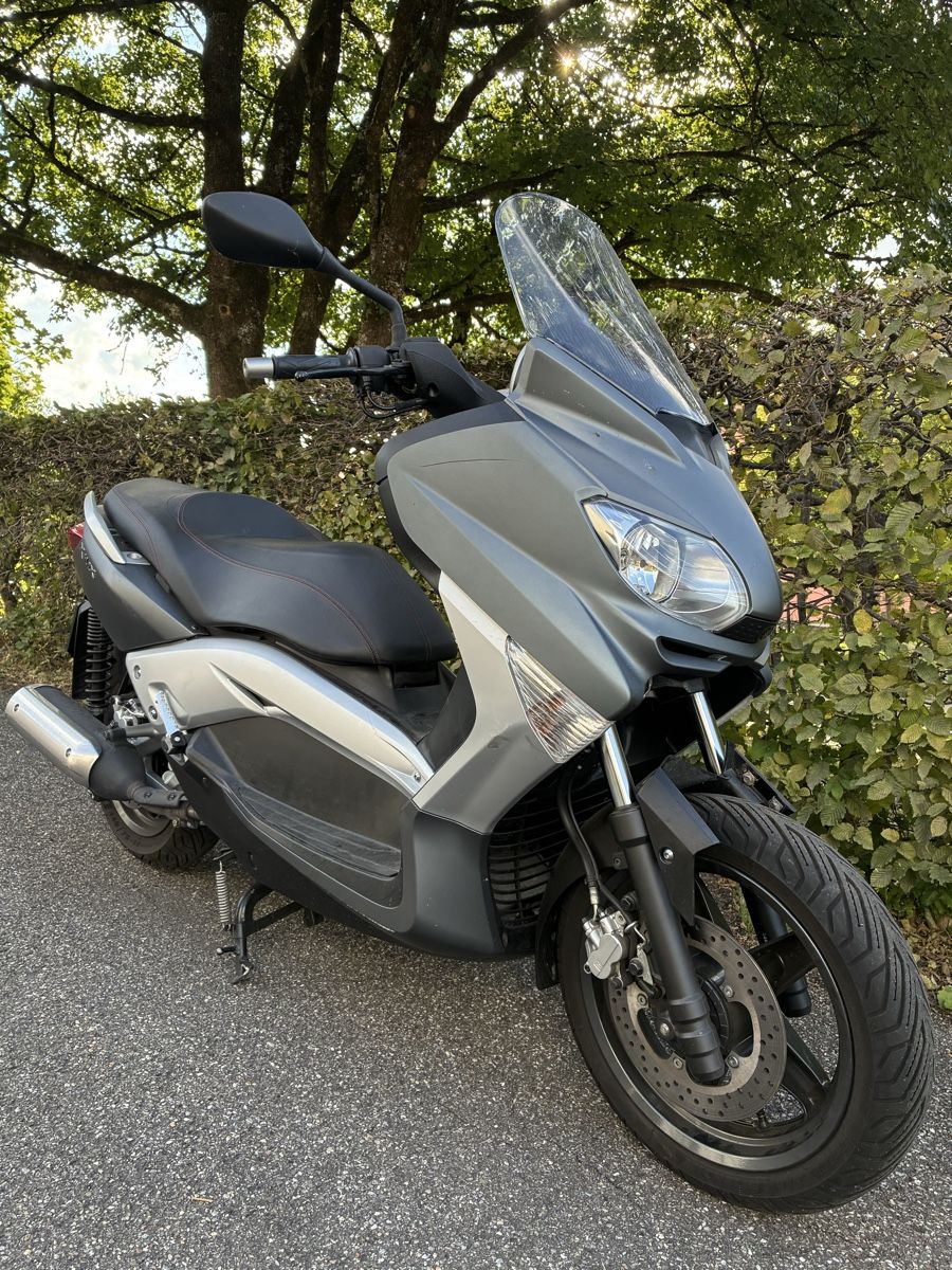Yamaha Scooters: Yamaha x max 250 – Gebraucht aus St. Gallen von MarkoBoss 2