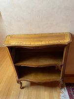 Étagère en bois style Louis XV