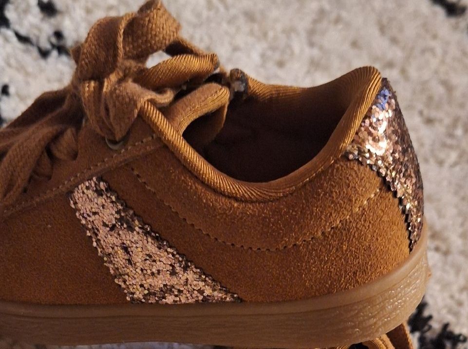 Vertbaudet Scarpe per ragazzi: Baskets NEUVES Verbaudet en cuir – Nuovo e nell'imballaggio originale da La Chaux-de-Fonds venduto da kellina 1
