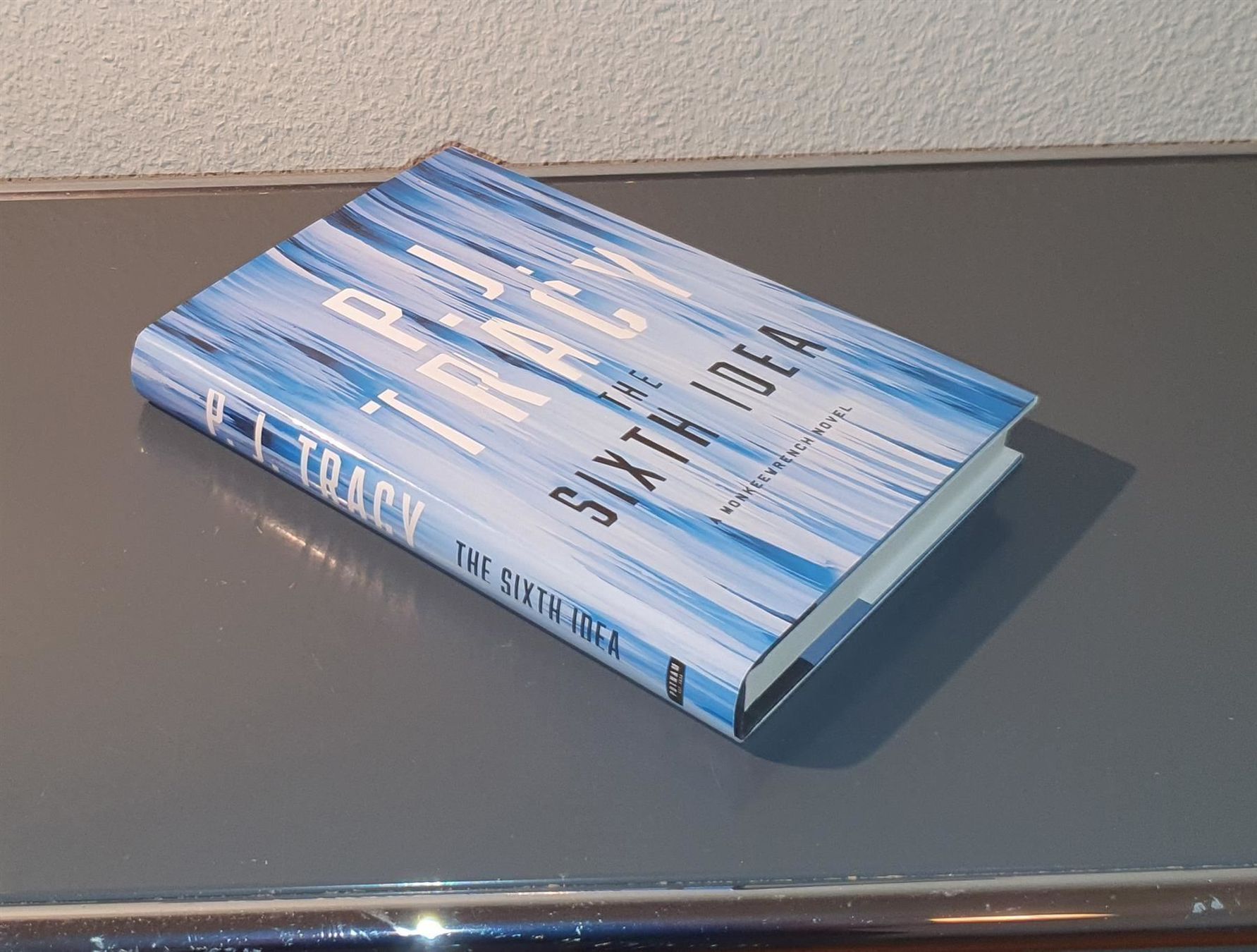 Libri: The Sixth Idea von P.J. Tracy – Usato da Dübendorf venduto da Povo 2