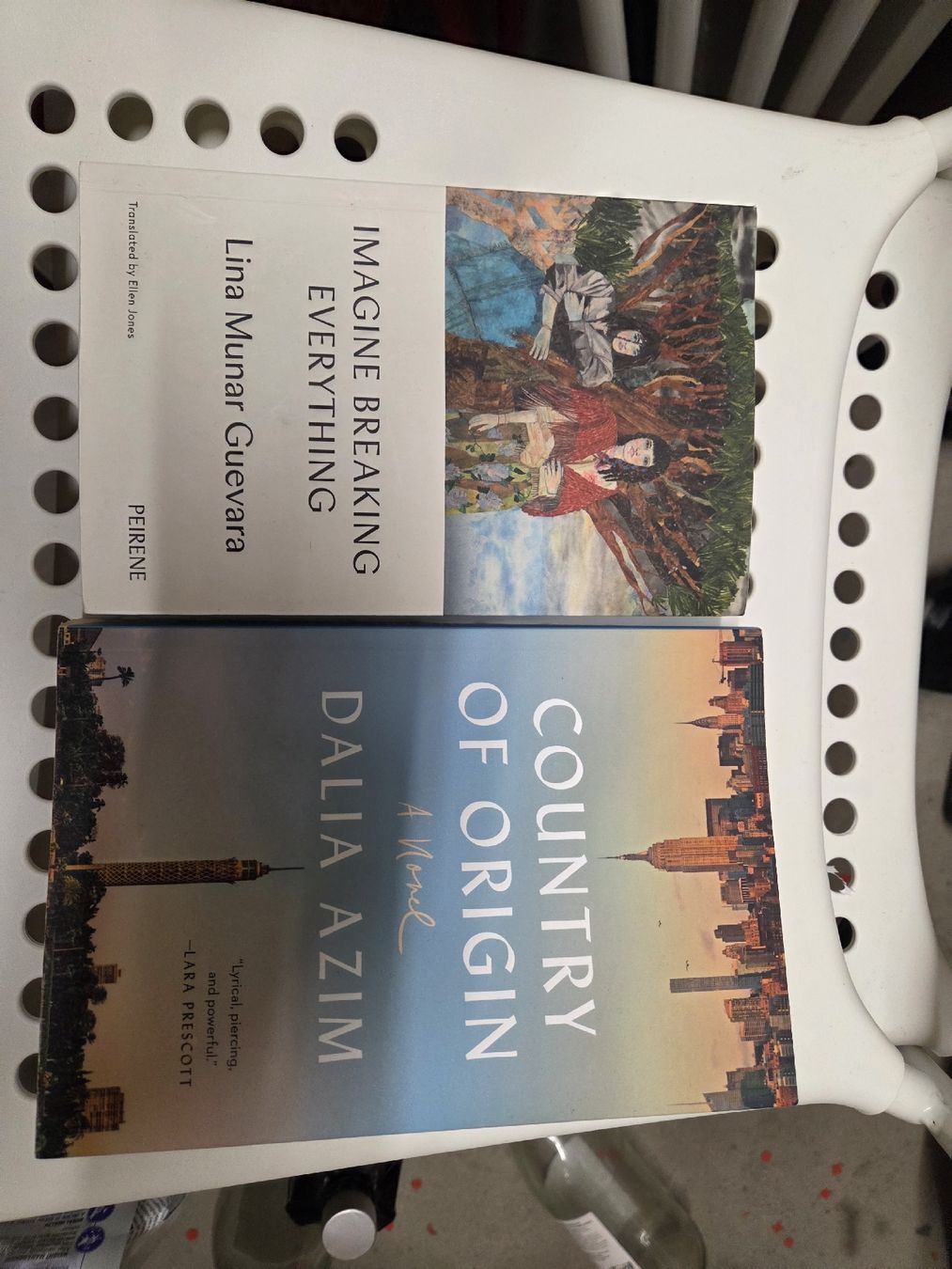 Libri: English books, read once – Usato da Basel venduto da and_ym2d