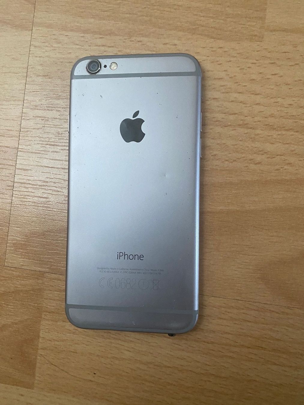 Apple Handys / Smartphones: A vendre 2 iPhone 6 16GB – Gebraucht aus Marly von may_j75b 2