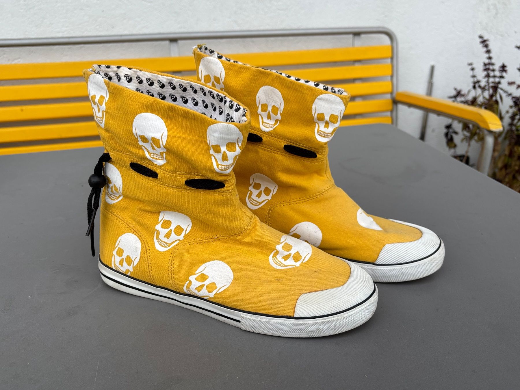 Vans Scarpe da donna: Gelbe Canvas VANS 38.5 – Usato da Bern venduto da lolapennt
