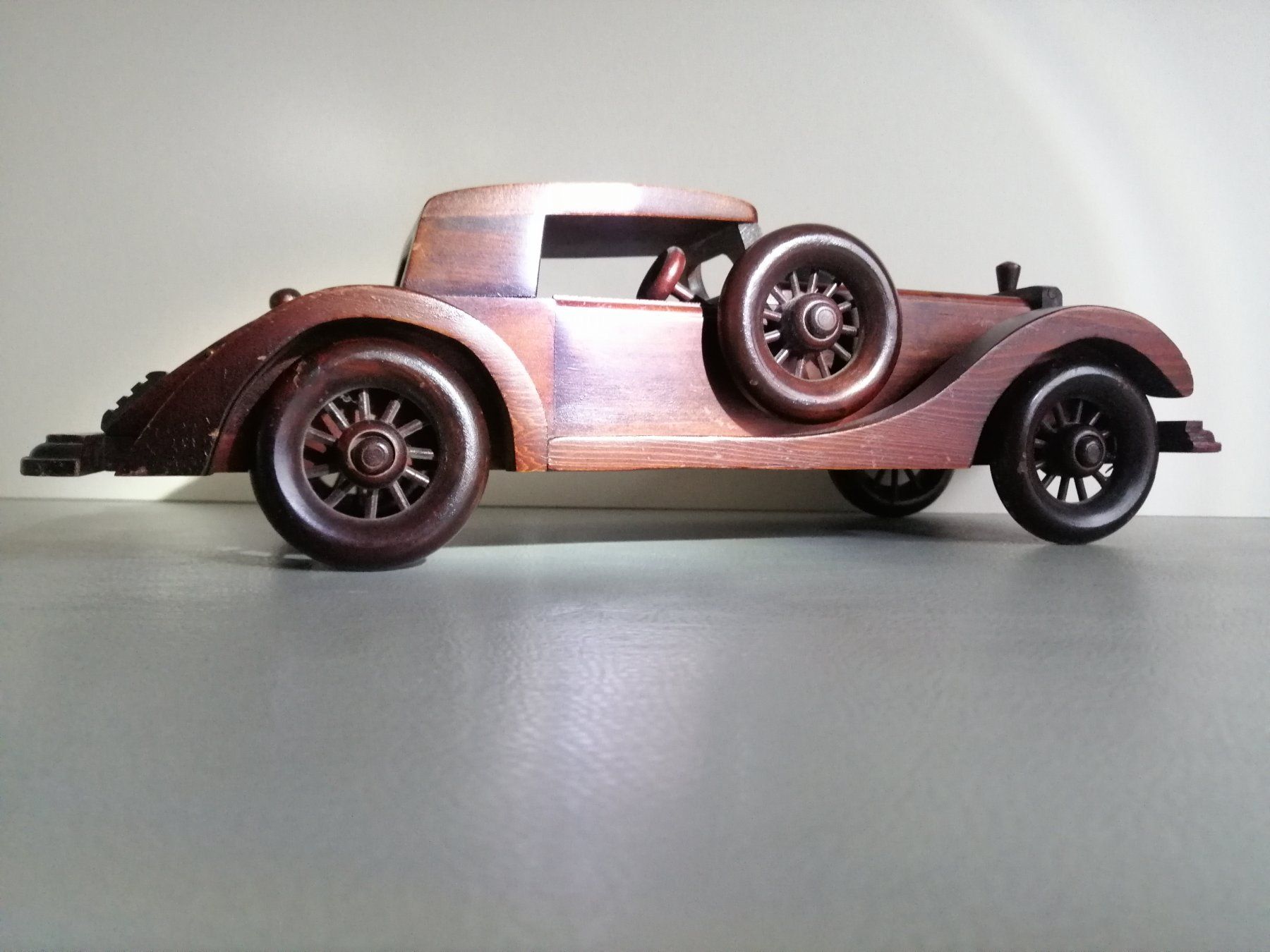 Modellini d'auto: Modellauto aus Holz – Usato da Mörschwil venduto da Erwin8242